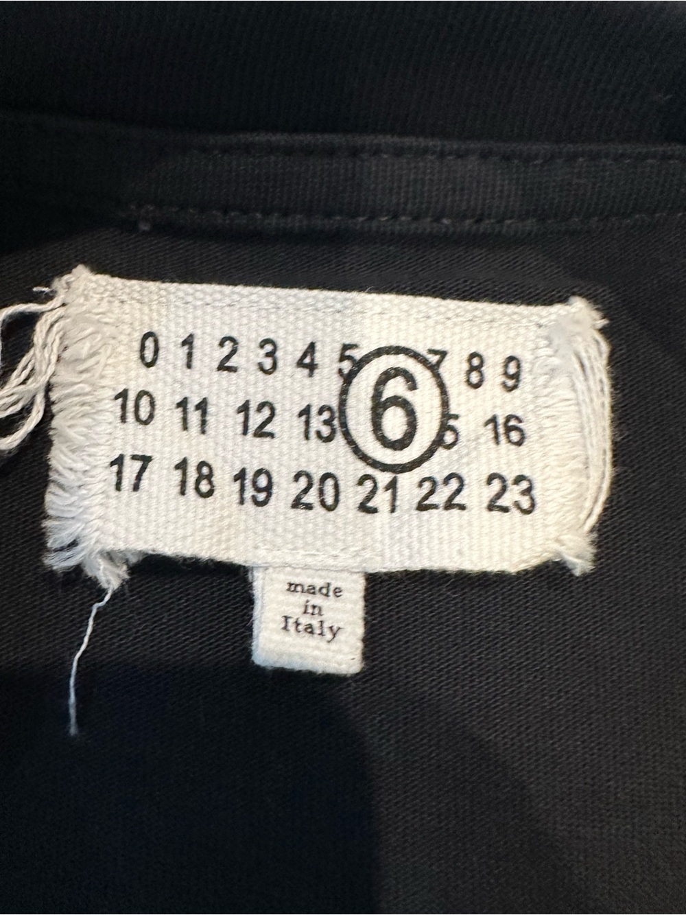 MM6 Maison Margiela Backstage Pass / Lanyard Graphic T-Shirt - Picture 5 of 10